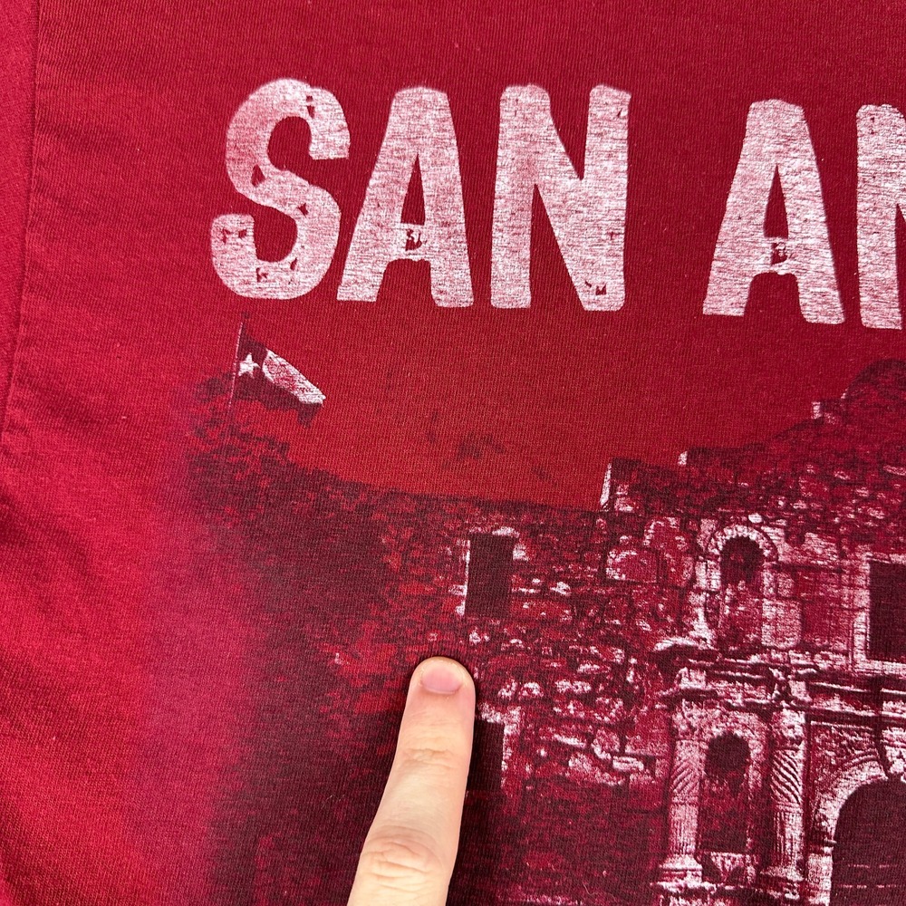 Hard Rock Cafe Shirt Large Red San Antonio Texas 1971 Alamo Short Sleeve - Picture 6 of 13